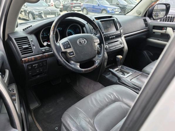 Toyota Land Cruiser 200 Series с пробегом 2009 года, цена 2 415 000 рублей, 203644 км, внедорожник, Автокод Объявления