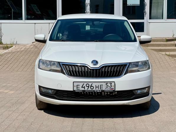 Skoda Rapid I Рестайлинг с пробегом 2017 года, цена 989 000 рублей, 176000 км, лифтбек, Автокод Объявления