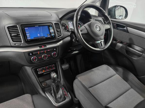 Volkswagen Sharan II с пробегом 2013 года, цена 1 330 000 рублей, 150000 км, минивэн, Автокод Объявления