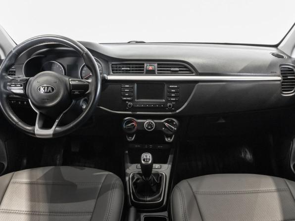 Kia Rio IV с пробегом 2018 года, цена 1 499 128 рублей, 58960 км, хэтчбек, Автокод Объявления