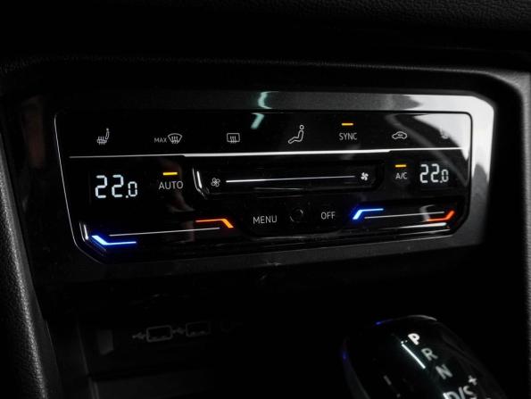 Volkswagen Tiguan II с пробегом 2019 года, цена 2 480 000 рублей, 211480 км, внедорожник, Автокод Объявления