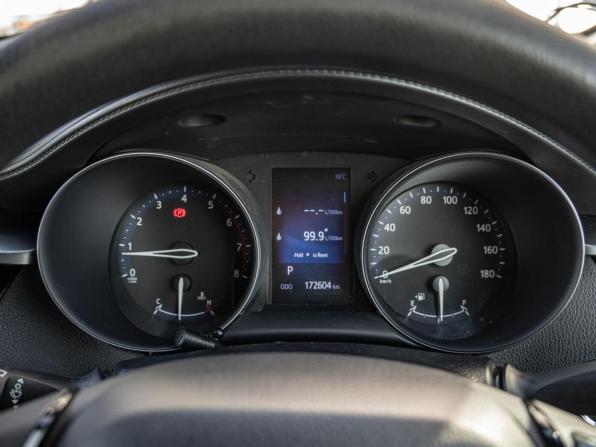 Toyota C-HR I Рестайлинг с пробегом 2019 года, цена 1 529 000 рублей, 172604 км, внедорожник, Автокод Объявления