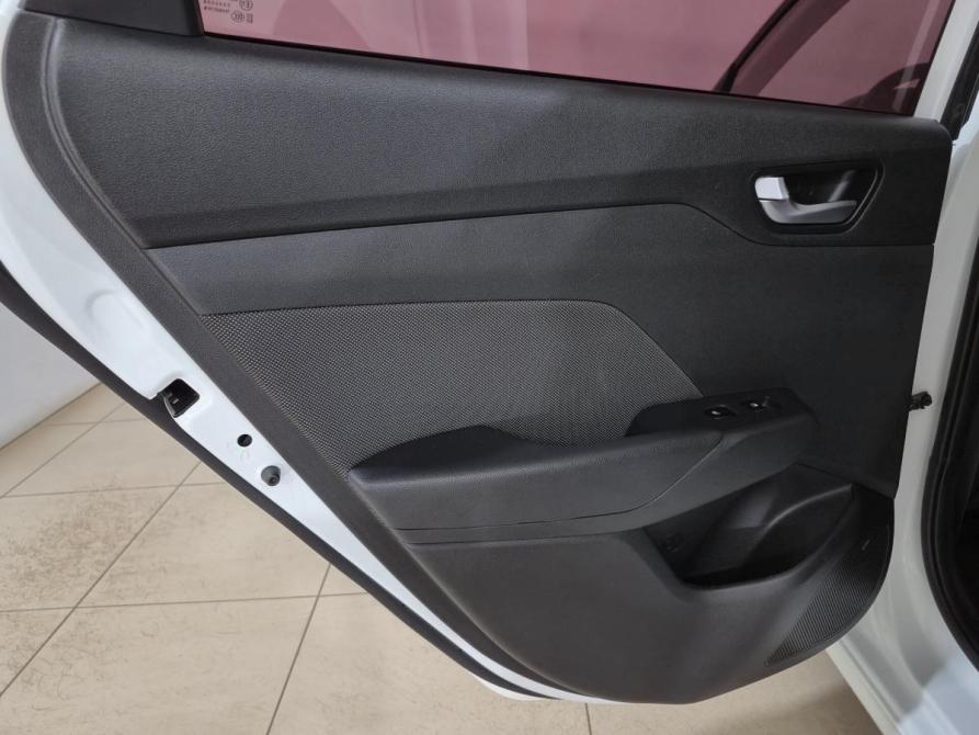 Hyundai Solaris II Альметьевск  - изображение 14