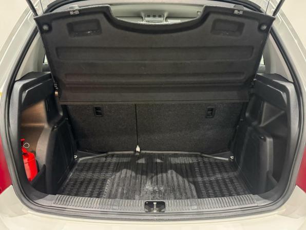 Skoda Fabia II Рестайлинг с пробегом 2014 года, цена 545 000 рублей, 152173 км, хэтчбек, Автокод Объявления