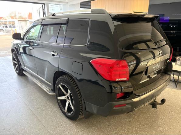 Toyota Highlander II (XU40) Рестайлинг с пробегом 2012 года, цена 1 628 300 рублей, 287238 км, внедорожник, Автокод Объявления