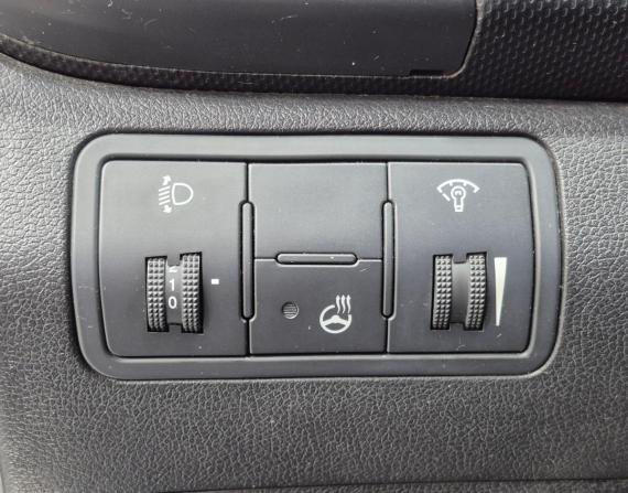 Hyundai Solaris I Рестайлинг с пробегом 2014 года, цена 855 000 рублей, 228000 км, седан, Автокод Объявления