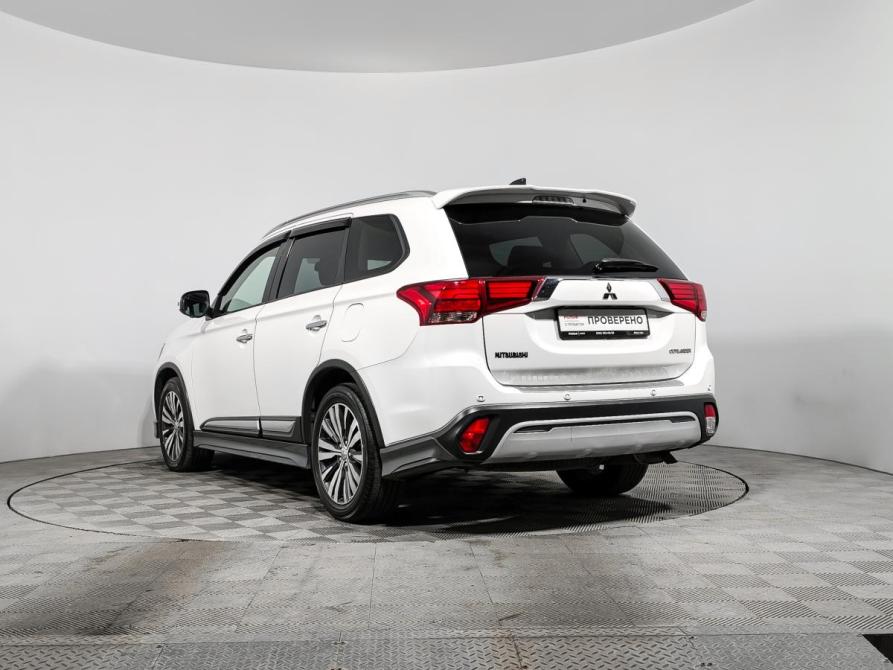 Mitsubishi Outlander III Рестайлинг 3 Санкт-Петербург  - изображение 7