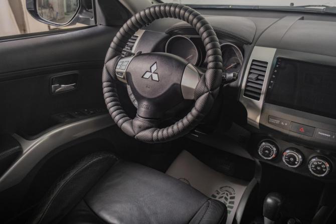 Mitsubishi Outlander II Рестайлинг с пробегом 2011 года, цена 1 299 000 рублей, 228650 км, внедорожник, Автокод Объявления