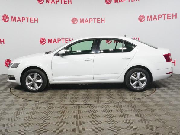 Skoda Octavia III (A7) Рестайлинг с пробегом 2018 года, цена 1 936 000 рублей, 46728 км, лифтбек, Автокод Объявления