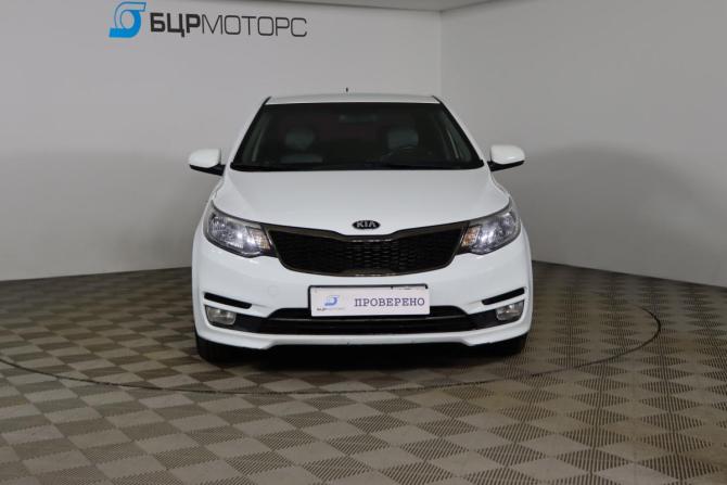 Kia Rio III Рестайлинг с пробегом 2015 года, цена 929 990 рублей, 102244 км, седан, Автокод Объявления