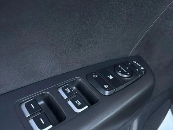 Kia Sportage IV Рестайлинг с пробегом 2021 года, цена 1 938 000 рублей, 105388 км, внедорожник, Автокод Объявления