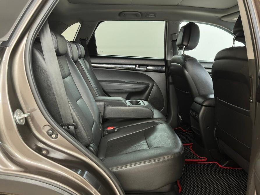 Kia Sorento II Рестайлинг Москва  - изображение 14