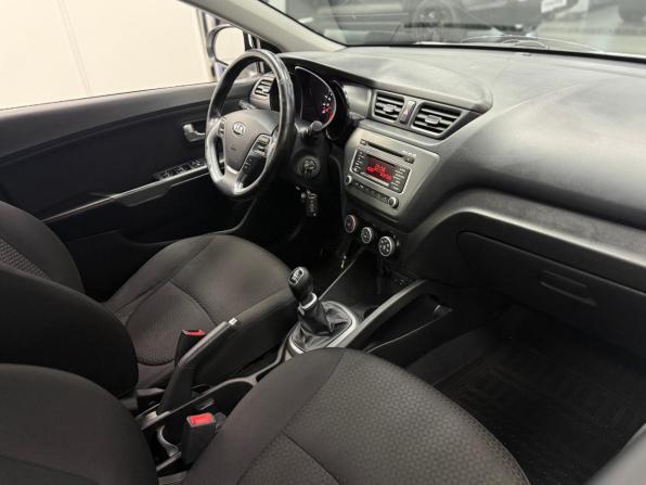 Kia Rio III Рестайлинг с пробегом 2015 года, цена 890 000 рублей, 149489 км, седан, Автокод Объявления