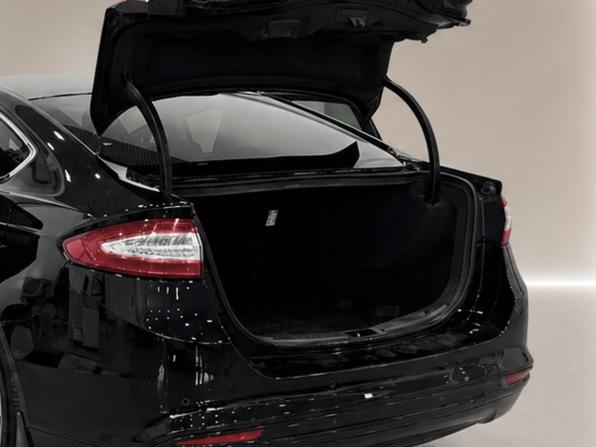 Ford Mondeo V с пробегом 2017 года, цена 1 595 000 рублей, 120000 км, седан, Автокод Объявления
