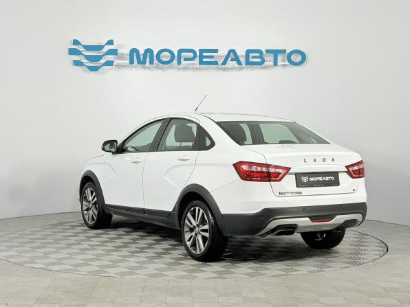 Lada (ВАЗ) Vesta I с пробегом 2018 года, цена 1 060 000 рублей, 152000 км, седан, Автокод Объявления