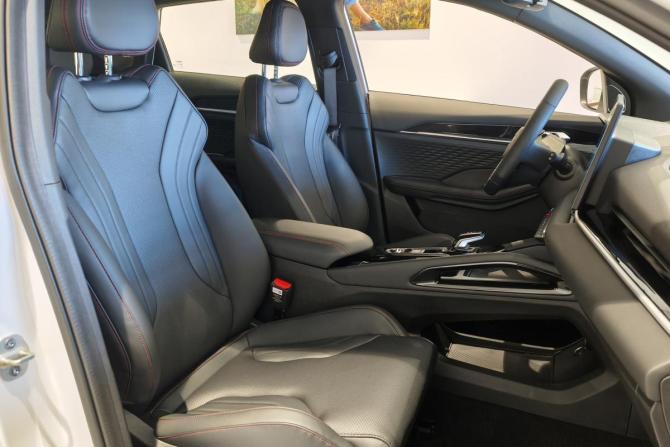 Новый Geely Coolray I Рестайлинг 2 2026 года, цена 2 674 990 рублей, внедорожник, Автокод Объявления
