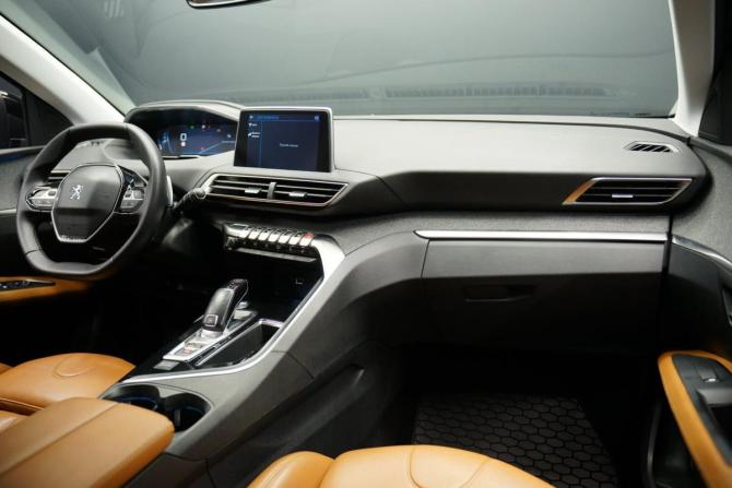 Peugeot 3008 II с пробегом 2018 года, цена 1 988 000 рублей, 100000 км, внедорожник, Автокод Объявления