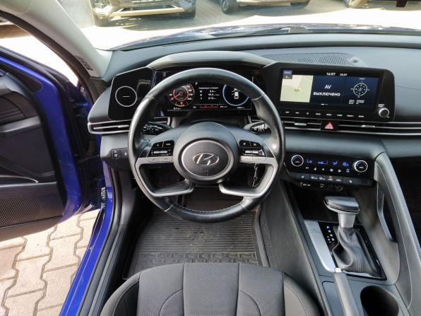 Hyundai Elantra VII (CN7) с пробегом 2022 года, цена 2 100 000 рублей, 64860 км, седан, Автокод Объявления