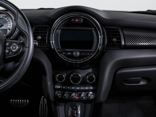 Mini Hatch III (F55/F56) Рестайлинг с пробегом 2019 года, цена 4 290 000 рублей, 8045 км, хэтчбек, Автокод Объявления