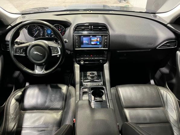 Jaguar F-Pace I с пробегом 2018 года, цена 2 680 000 рублей, 130228 км, внедорожник, Автокод Объявления
