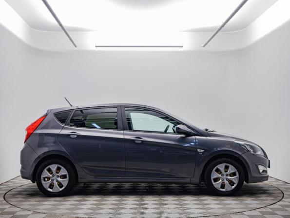 Hyundai Solaris I Рестайлинг с пробегом 2016 года, цена 987 000 рублей, 141376 км, хэтчбек, Автокод Объявления