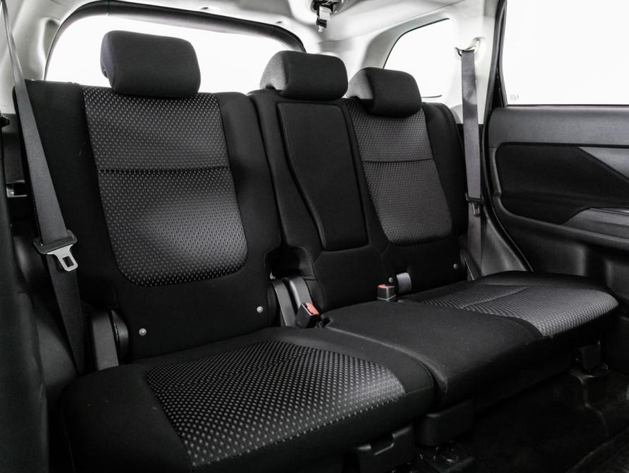 Mitsubishi Outlander III Рестайлинг 2 Санкт-Петербург  - изображение 17
