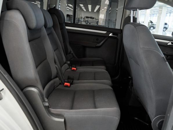 Volkswagen Touran I Рестайлинг 2 с пробегом 2014 года, цена 752 000 рублей, 162198 км, компактвэн, Автокод Объявления