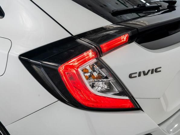 Honda Civic X с пробегом 2018 года, цена 1 800 500 рублей, 104320 км, хэтчбек, Автокод Объявления