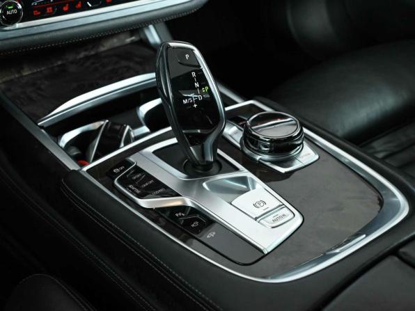 BMW 7 серии VI (G11/G12) с пробегом 2017 года, цена 2 900 000 рублей, 174916 км, седан, Автокод Объявления