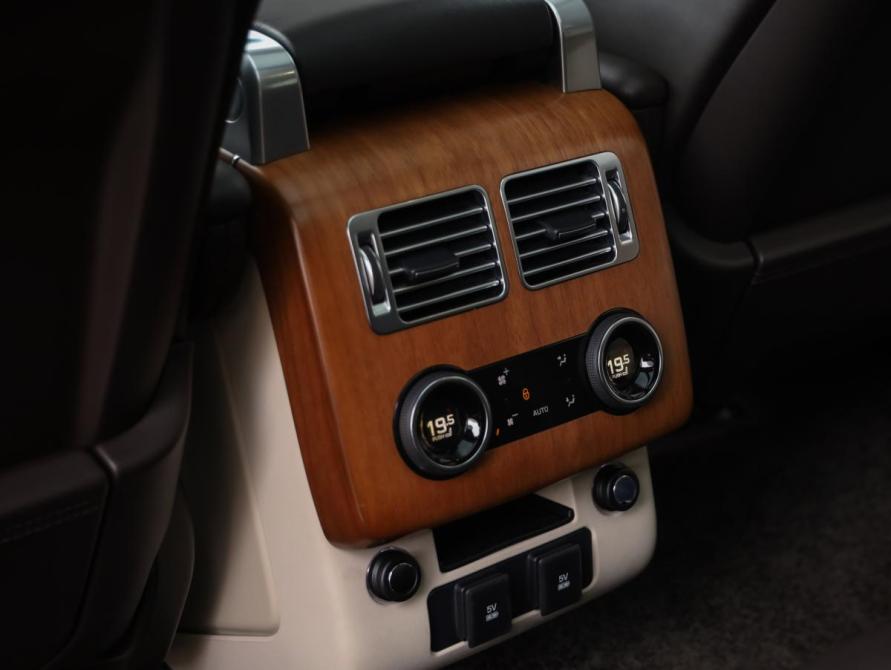 Land Rover Range Rover IV Рестайлинг Санкт-Петербург  - изображение 31
