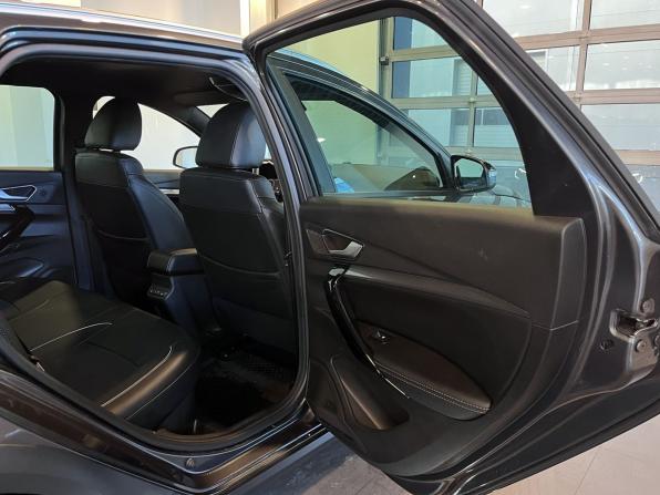 Lada (ВАЗ) Vesta I Рестайлинг (NG) с пробегом 2024 года, цена 1 800 000 рублей, 13642 км, универсал, Автокод Объявления