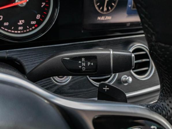 Mercedes-Benz E-Класс V (W213 S213 C238) с пробегом 2018 года, цена 1 850 000 рублей, 304386 км, седан, Автокод Объявления