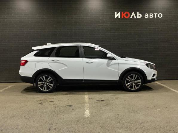 Lada (ВАЗ) Vesta I с пробегом 2021 года, цена 1 349 000 рублей, 72821 км, универсал, Автокод Объявления