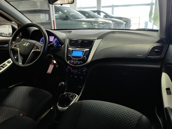 Hyundai Solaris I с пробегом 2011 года, цена 469 000 рублей, 204144 км, хэтчбек, Автокод Объявления
