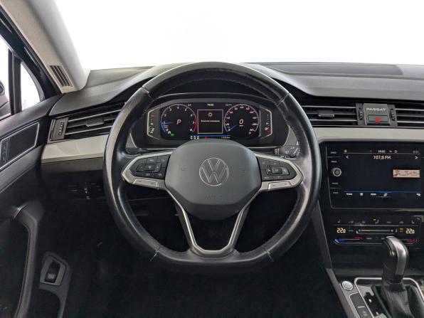 Volkswagen Passat B8 Рестайлинг с пробегом 2021 года, цена 2 400 000 рублей, 119320 км, универсал, Автокод Объявления