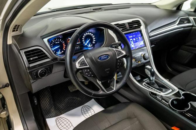 Ford Mondeo V с пробегом 2015 года, цена 1 559 000 рублей, 94000 км, седан, Автокод Объявления