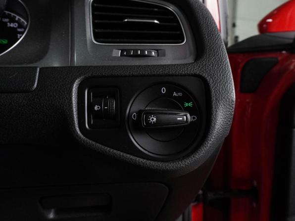 Volkswagen Golf VII с пробегом 2013 года, цена 1 245 000 рублей, 75094 км, хэтчбек, Автокод Объявления