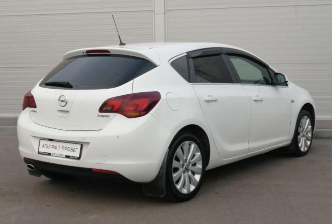 Opel Astra J с пробегом 2011 года, цена 540 000 рублей, 204853 км, хэтчбек, Автокод Объявления