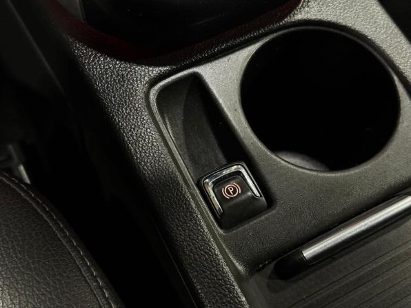 Opel Astra J Рестайлинг с пробегом 2012 года, цена 720 000 рублей, 303118 км, седан, Автокод Объявления