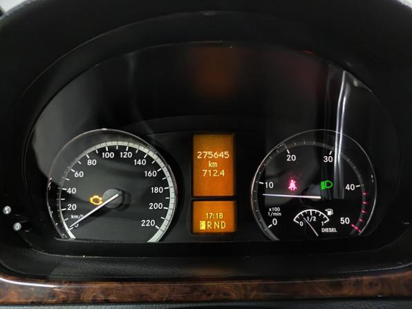 Mercedes-Benz Viano I (W639) Рестайлинг с пробегом 2012 года, цена 2 100 000 рублей, 275643 км, минивэн, Автокод Объявления