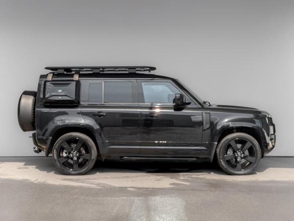 Land Rover Defender II с пробегом 2024 года, цена 11 000 000 рублей, 28585 км, внедорожник, Автокод Объявления