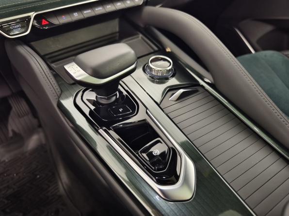Geely Monjaro I с пробегом 2024 года, цена 3 389 000 рублей, 25100 км, внедорожник, Автокод Объявления