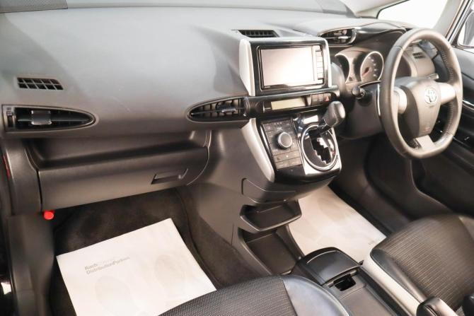 Toyota Wish II Рестайлинг с пробегом 2014 года, цена 1 779 000 рублей, 128575 км, минивэн, Автокод Объявления