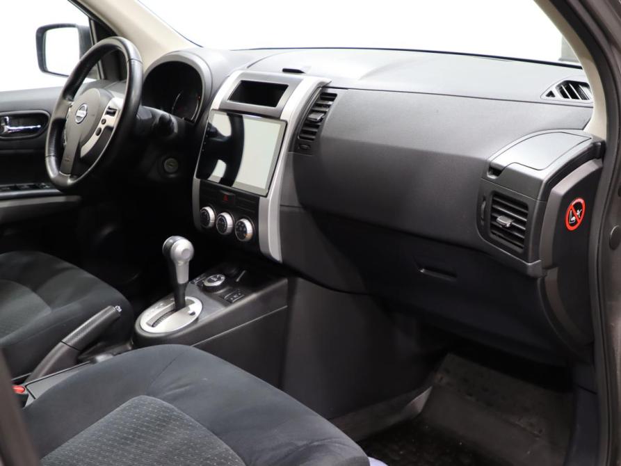 Nissan X-Trail II Рестайлинг Санкт-Петербург  - изображение 12