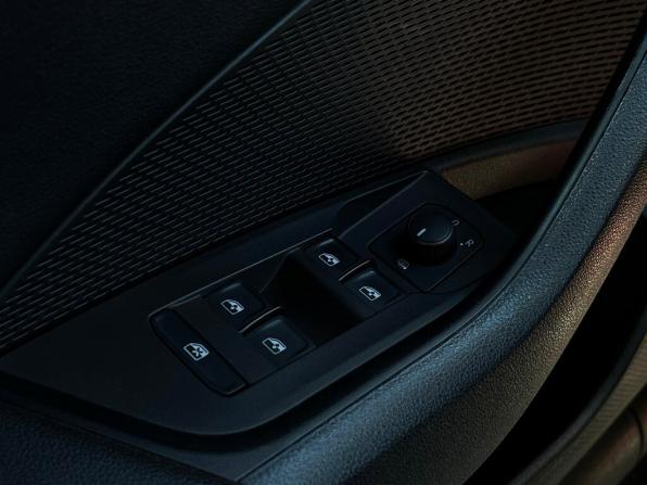 Skoda Octavia IV (A8) с пробегом 2021 года, цена 2 462 400 рублей, 62883 км, лифтбек, Автокод Объявления