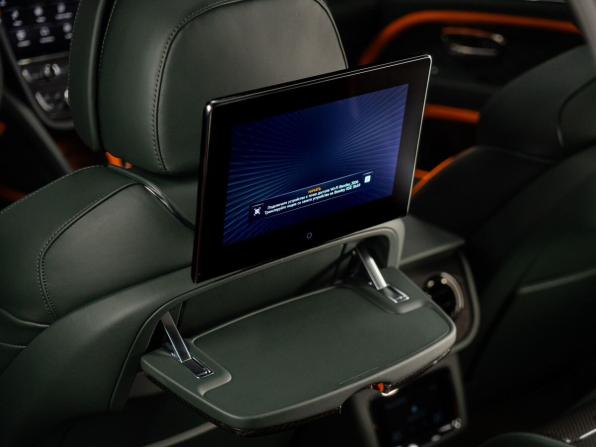 Bentley Bentayga I Рестайлинг с пробегом 2025 года, цена 47 300 000 рублей, 48 км, внедорожник, Автокод Объявления