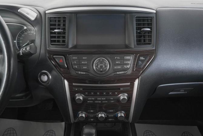 Nissan Pathfinder IV с пробегом 2015 года, цена 2 299 000 рублей, 115000 км, внедорожник, Автокод Объявления