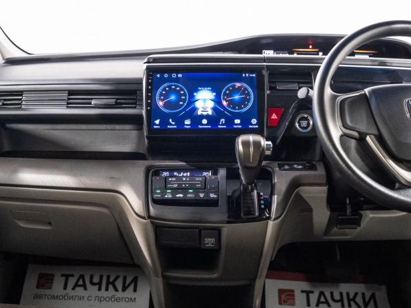 Honda Stepwgn V с пробегом 2015 года, цена 1 649 500 рублей, 129000 км, минивэн, Автокод Объявления