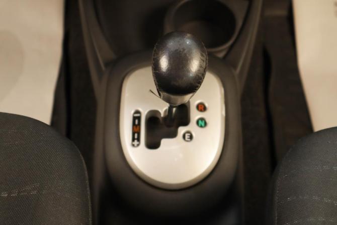 Toyota Yaris II с пробегом 2007 года, цена 649 000 рублей, 133330 км, хэтчбек, Автокод Объявления