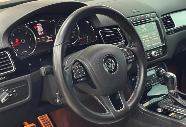Volkswagen Touareg II Рестайлинг с пробегом 2017 года, цена 2 650 000 рублей, 265510 км, внедорожник, Автокод Объявления